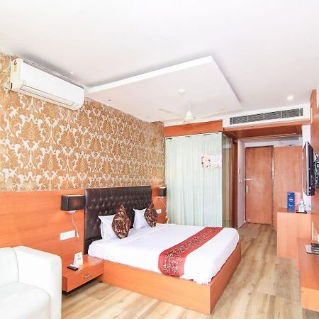 فندق Oyo 3683 De Global Park Hasanganj المظهر الخارجي الصورة