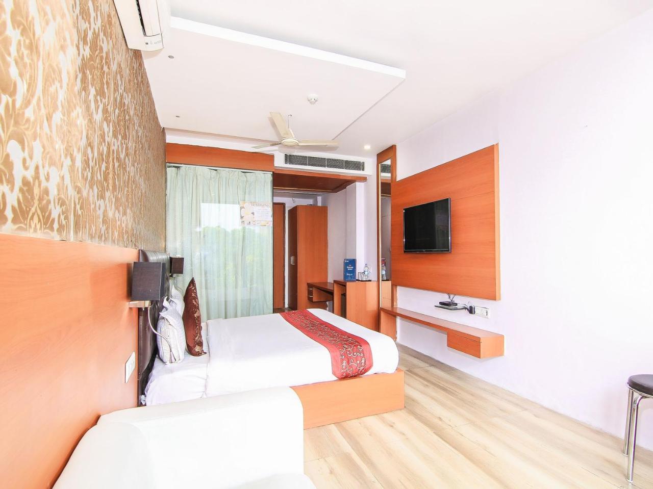 فندق Oyo 3683 De Global Park Hasanganj المظهر الخارجي الصورة