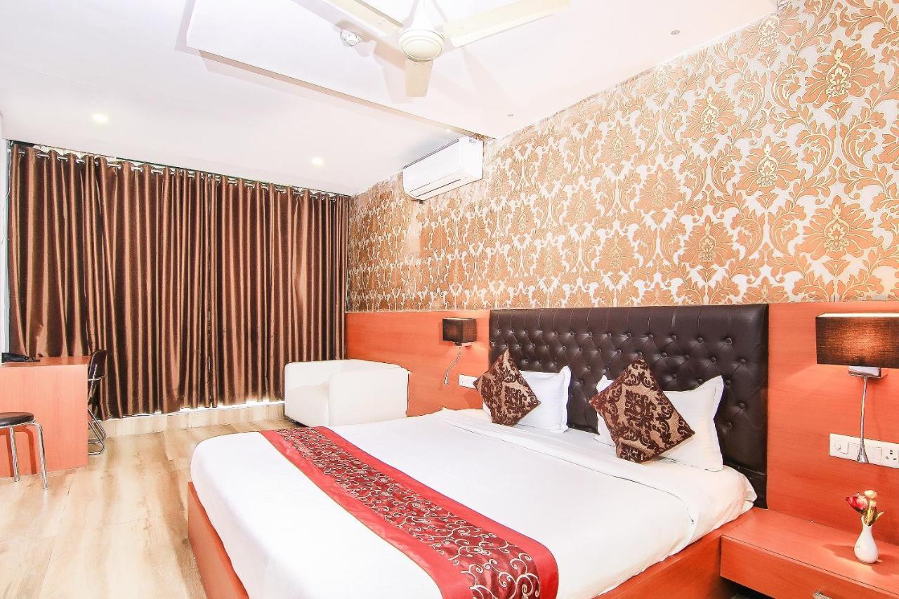 فندق Oyo 3683 De Global Park Hasanganj المظهر الخارجي الصورة