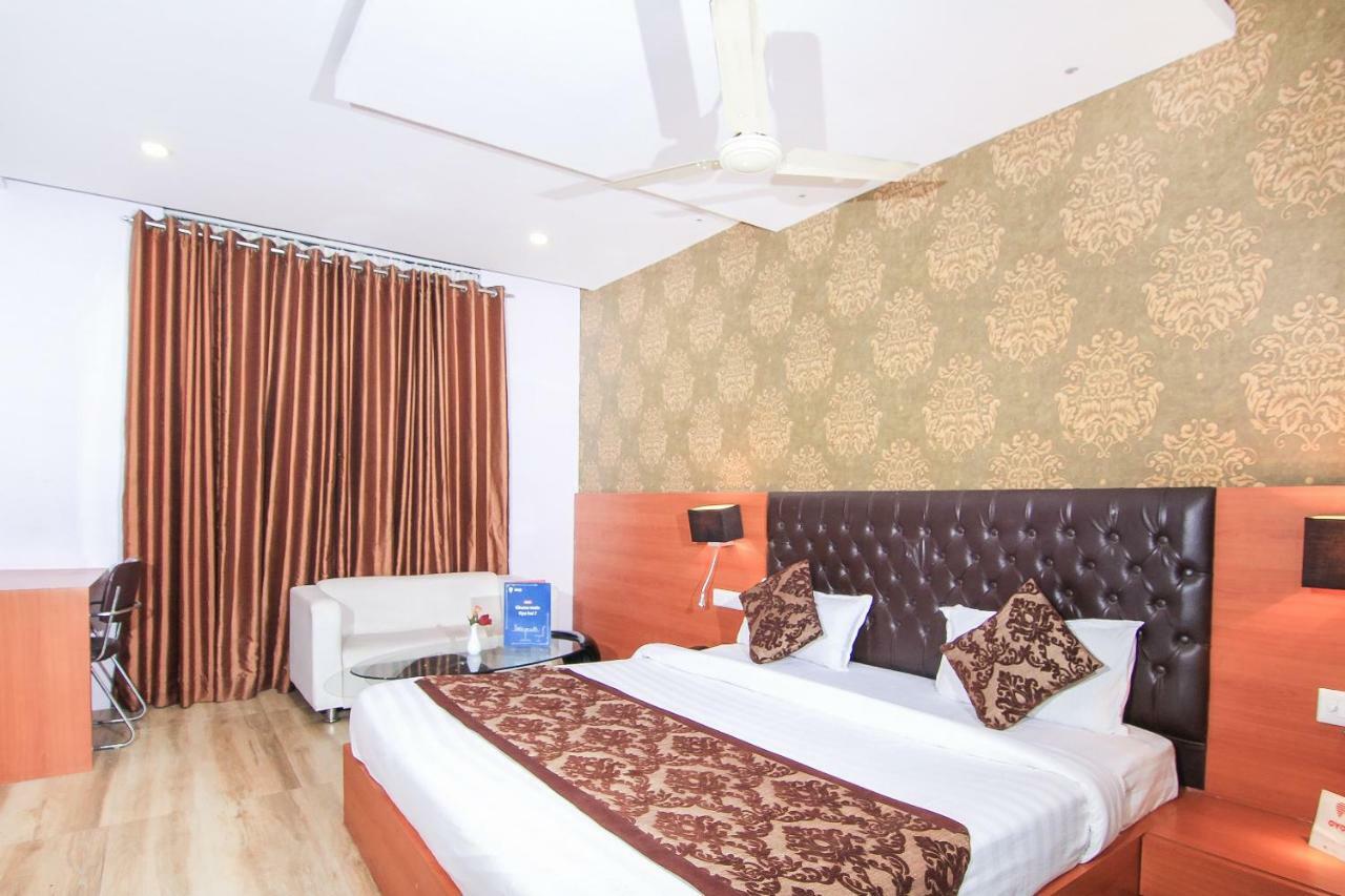 فندق Oyo 3683 De Global Park Hasanganj المظهر الخارجي الصورة